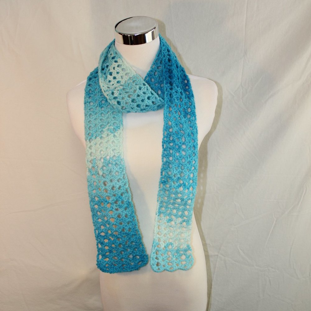 Ice Blues Handmade Crochet Scarf HANDCRAFTED NEW - Picture 3 of 5